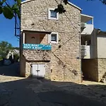 Prvinski Akvarel Prázdninový dům Prvić Luka