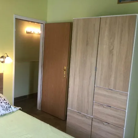 Prvinski Akvarel بيت للعطل Prvić Luka