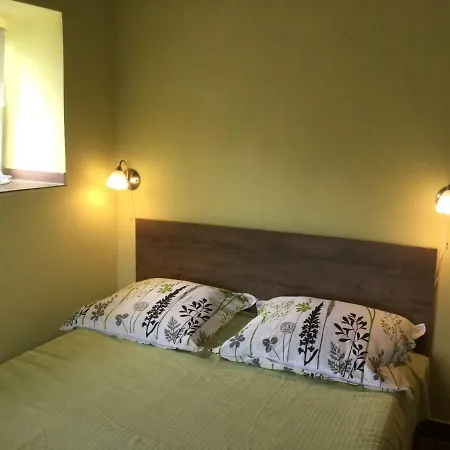 Prvinski Akvarel * Prvic Luka