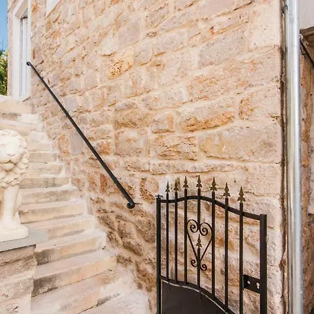 Casa de Férias Prvinski Akvarel