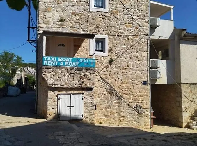 Prvinski Akvarel Holiday home Prvic Luka