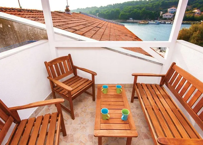 Holiday home Prvinski Akvarel *