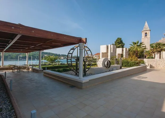 Prvinski Akvarel Prvic Luka