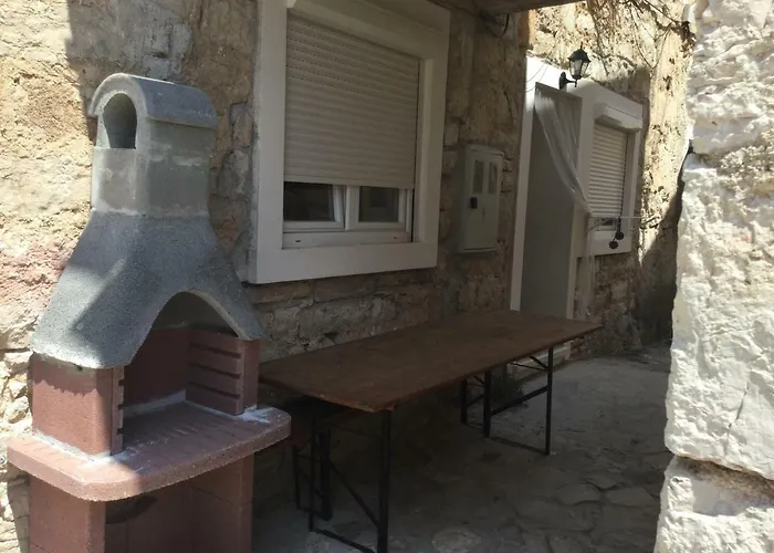 Prvinski Akvarel * Prvic Luka